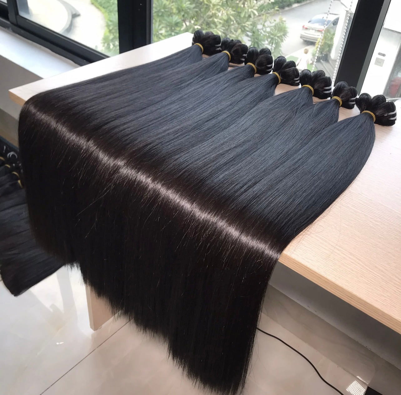 Raw hair straight bundle